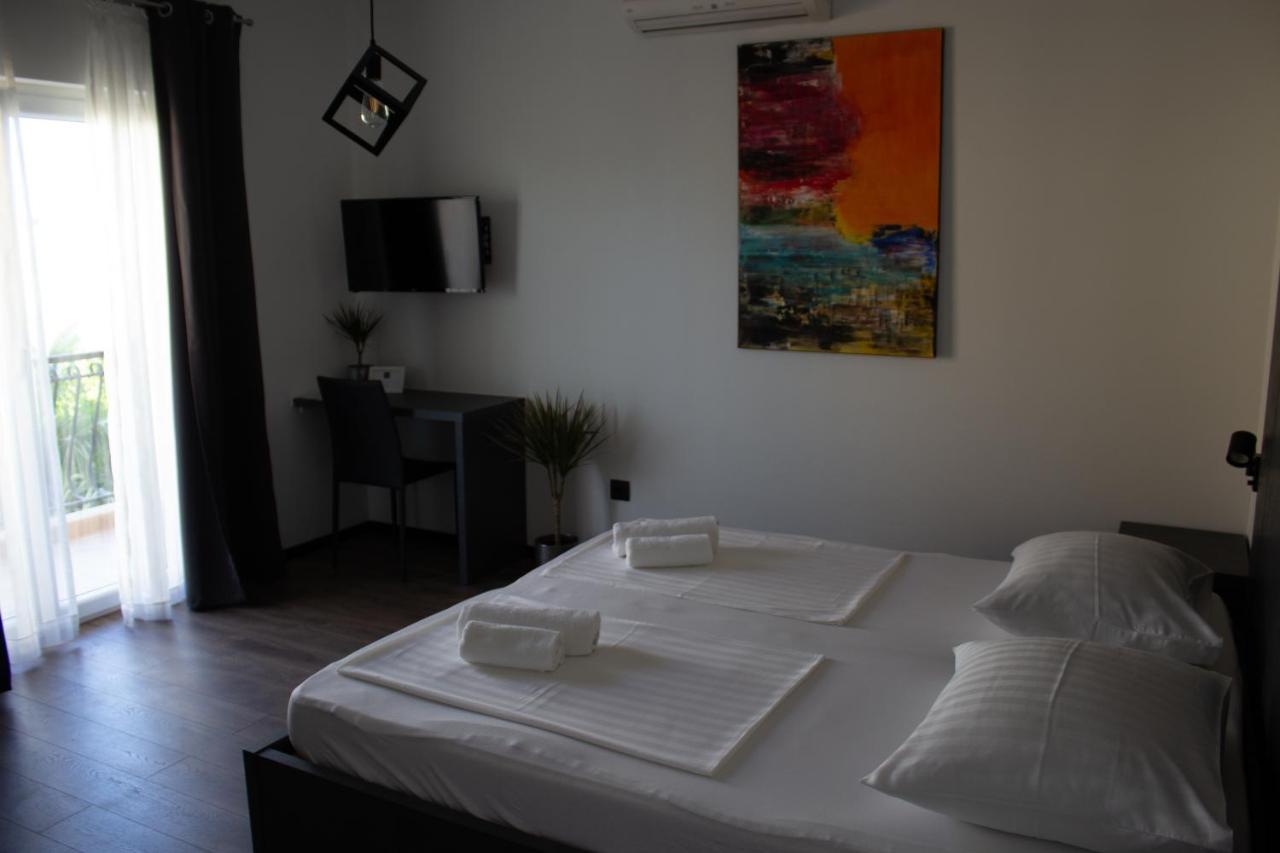 Apartments Villa Jelena Vodice Kültér fotó