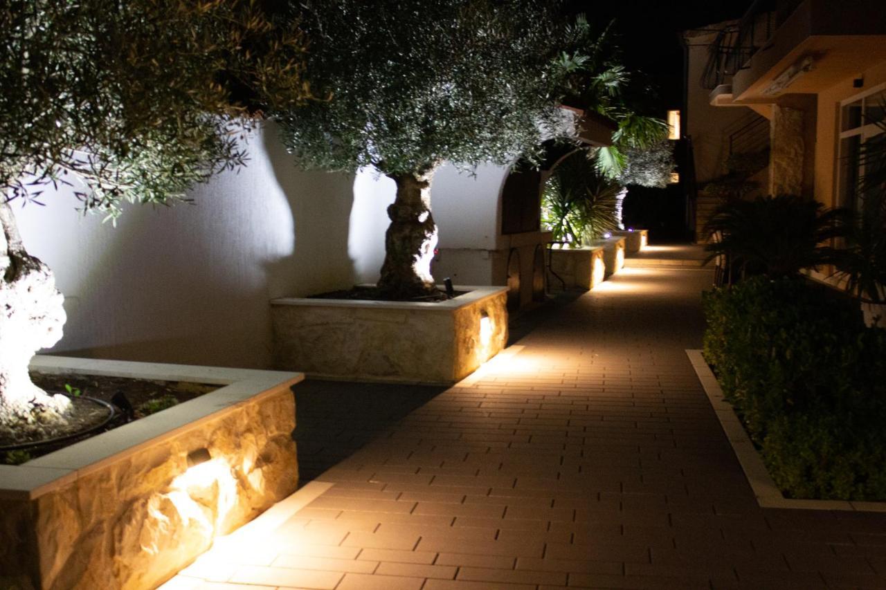 Apartments Villa Jelena Vodice Kültér fotó